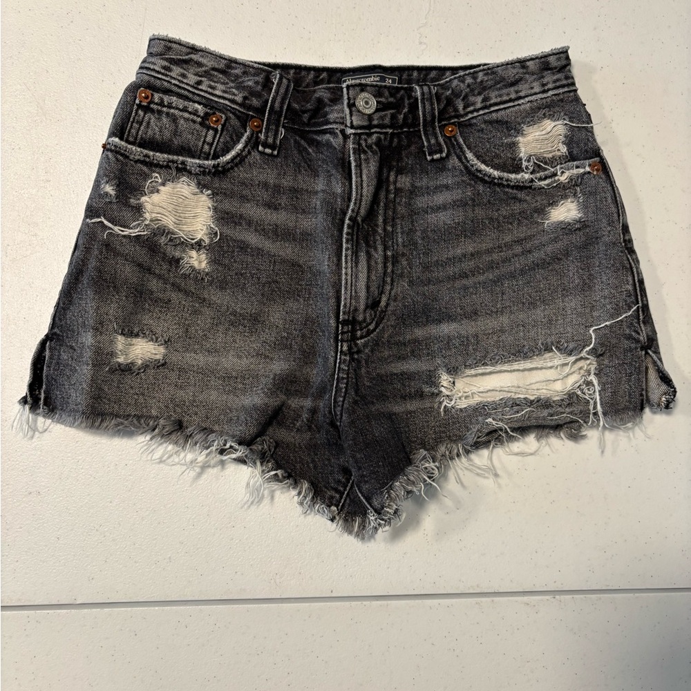 Abercrombie & Fitch Gray Distressed Jean Shorts size 24